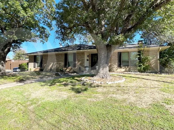 10006 Pensive Dr, Dallas, TX 75229