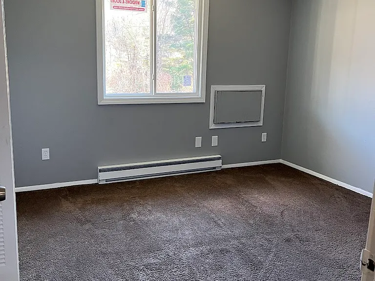 Stonehill Apartments — Photo 13