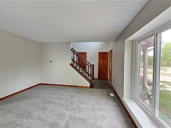 3rd image of 10111 Park Stream Dr