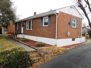 2058 Dansbury Dr NW, Roanoke, VA 24017