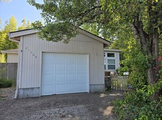 21720 NE Palisade Pl, Fairview, OR 97024