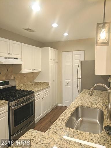 1st image of 10009 Vanderbilt Cir #25