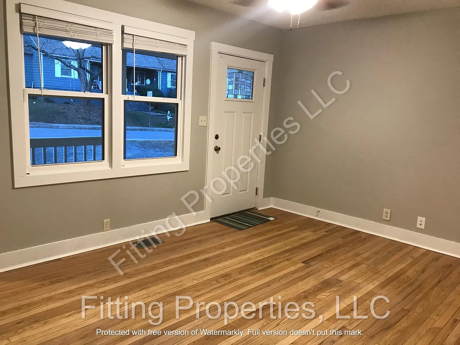 624 Frasier St SE — Photo 2