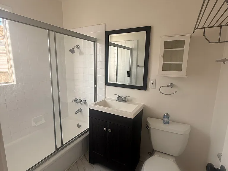 1634 Walnut Ave #17 — Photo 6