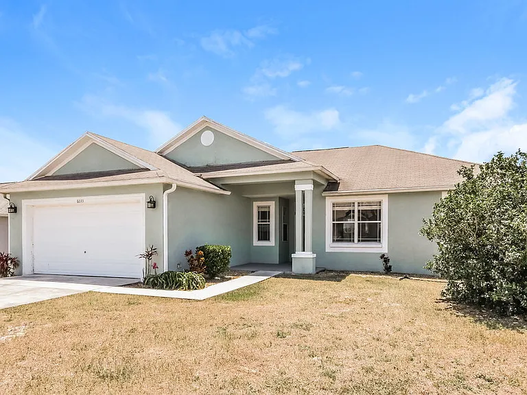 6033 Live Oak Dr — Photo 3