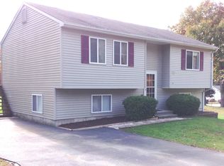 114 Colonial Rd, Plainfield, CT 06374