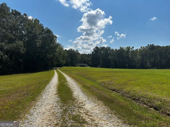 208 Crawford Rd SE, Milledgeville, GA 31061