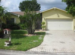 8255 NW 95th Ave, Tamarac, FL 33321