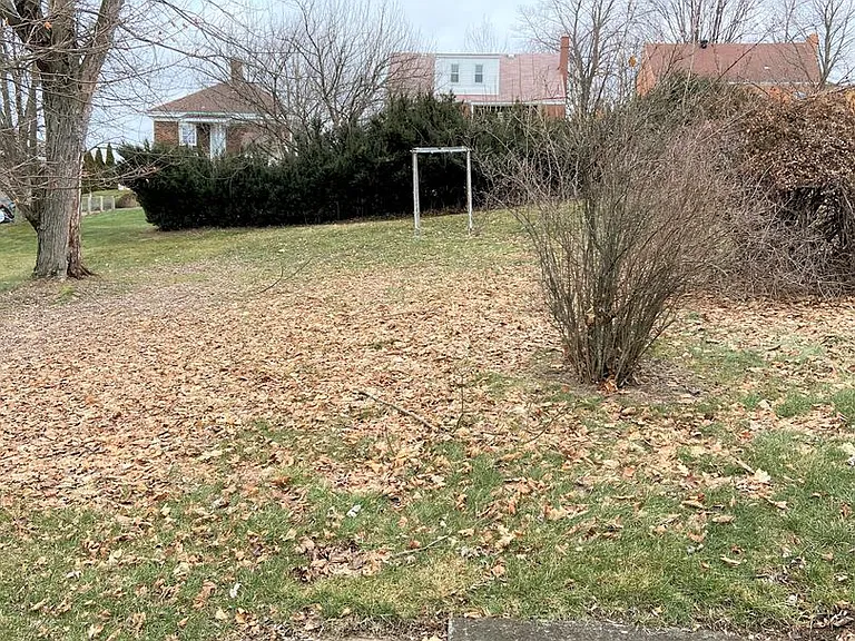 4908 Lougean Ave — Photo 13