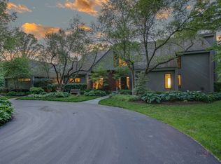 4520 Red Oak Ln, Long Grove, IL 60047