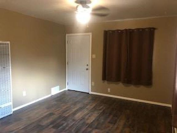 3rd image of 246 Estancia Dr NW
