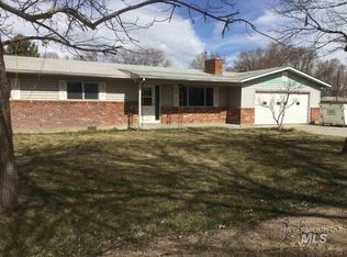 760 SE Pauline Dr, Mountain Home, ID 83647