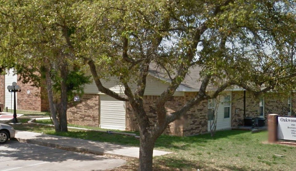 2nd image of 3501 Rhodes Rd #1