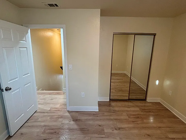 3910 Halldale Ave — Photo 15