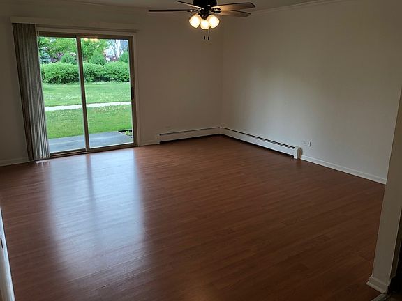 2nd image of 550 Chase Dr APT 5