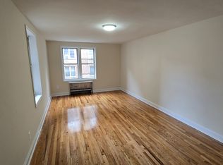 33-35 76th St, Jackson Heights, NY 11372
