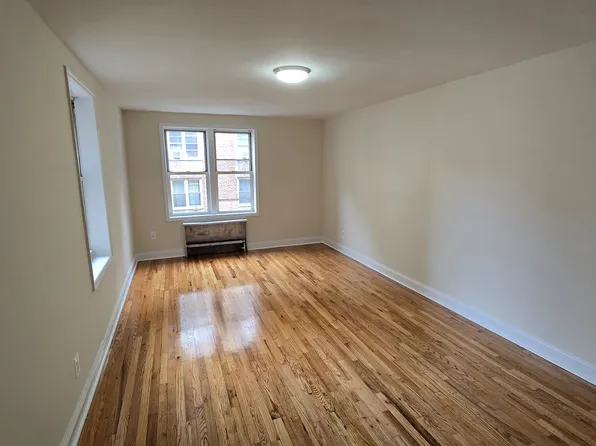 33-35 76th Street image 1 of 3