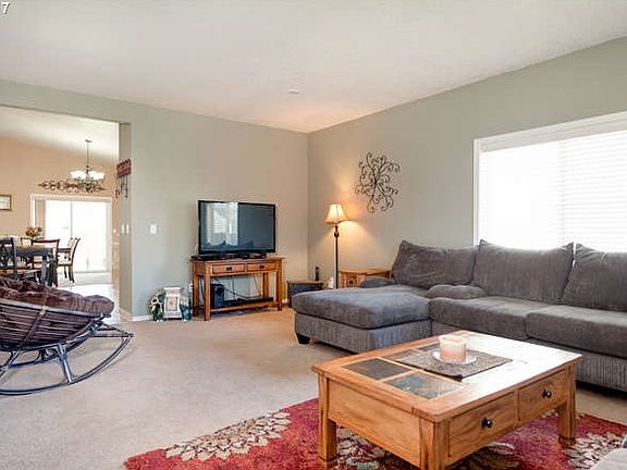 3rd image of 16506 NE 25th St