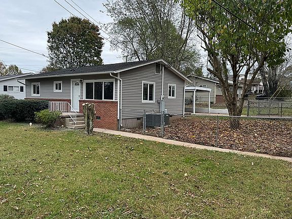 3rd image of 1744 Hillwood Dr