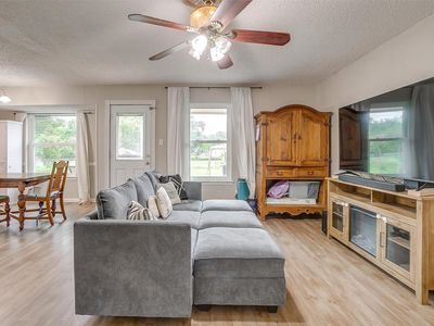 423 Parkview Dr, Burleson, TX, 76028