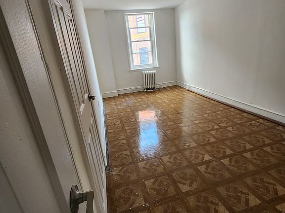 2nd image of 3255 Jasper St Floor 2