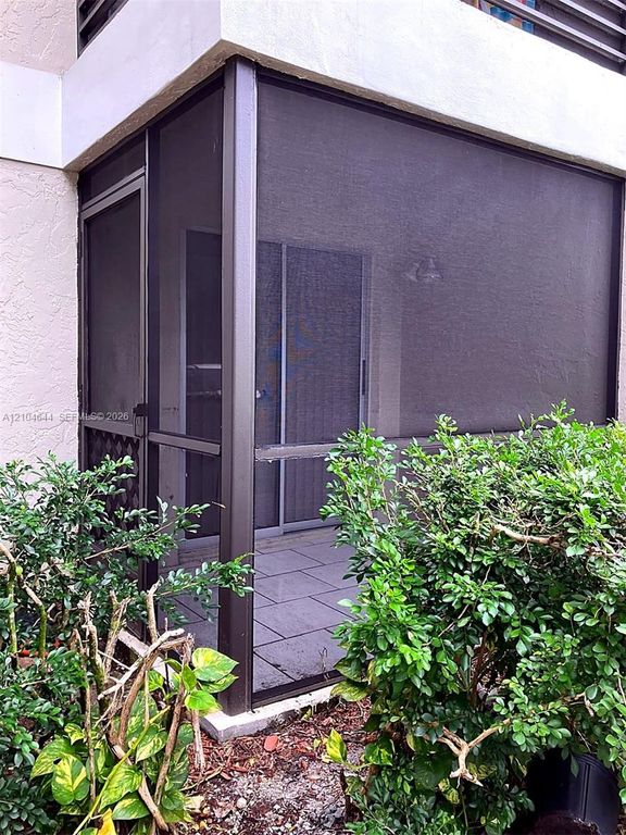 105 Gardens Dr APT 101, photo 2