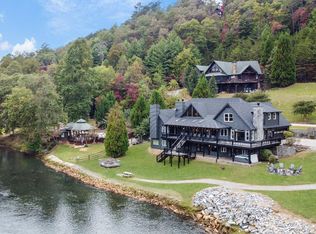 475 Toccoa River Ln, Mineral Bluff, GA 30559