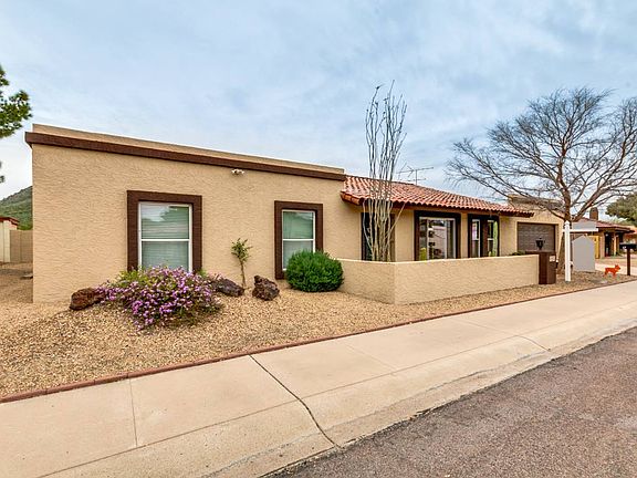 3rd image of 17 E Aster Dr