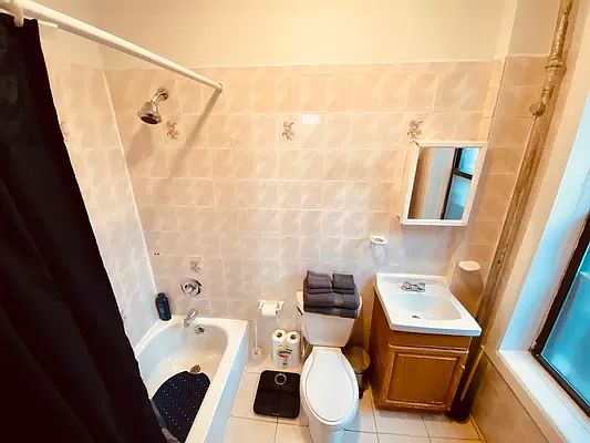 5th image of 369 Manhattan Ave #2