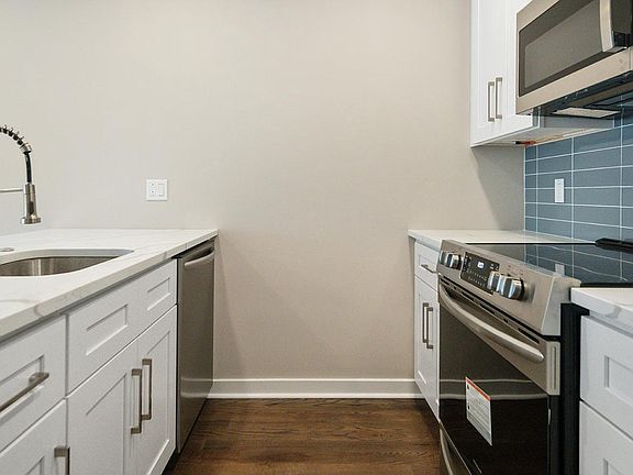 4th image of 1716 W Girard Ave Floor 2