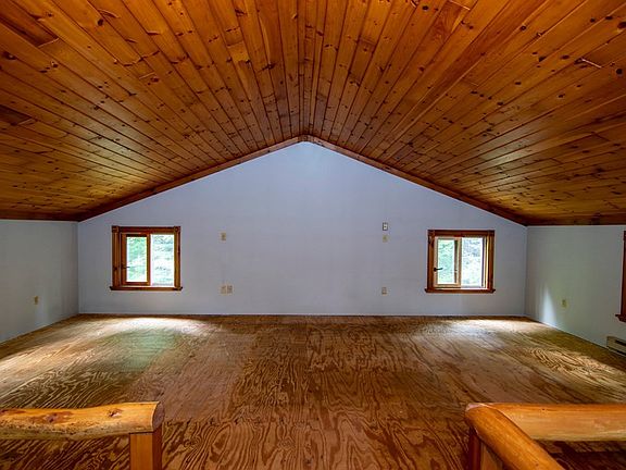 5th image of 110 Boulderwood Way