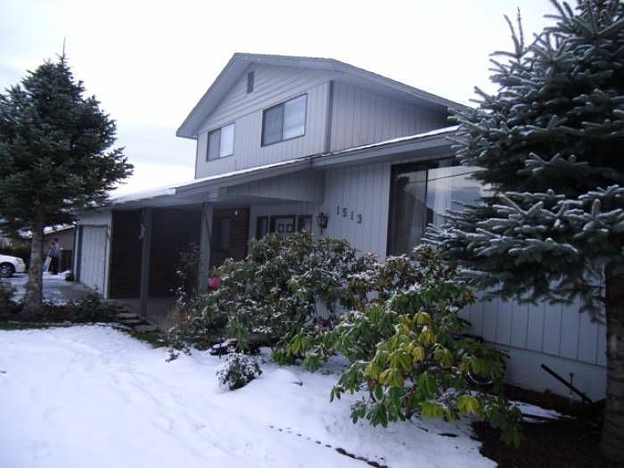 2-story w/ finished bsmt