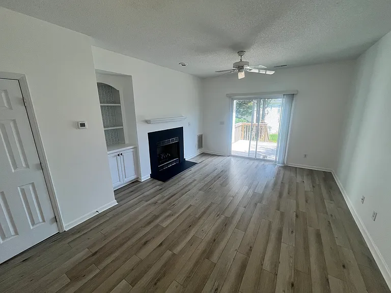 5375 Cog Hill Ct — Photo 11