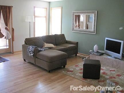 5th image of 6017 S Park Ave