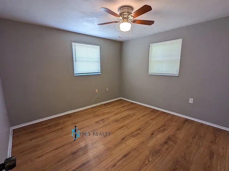 3544 Harvard Dr — Photo 12