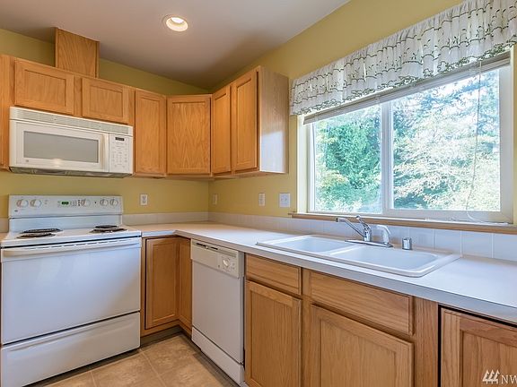 5th image of 13112 66th Avenue Ct E