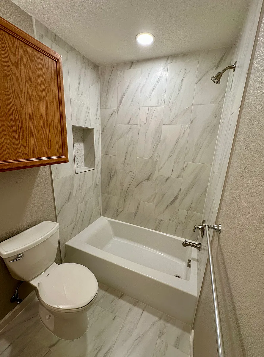 Building Photo - 3015 Green Mountain Dr