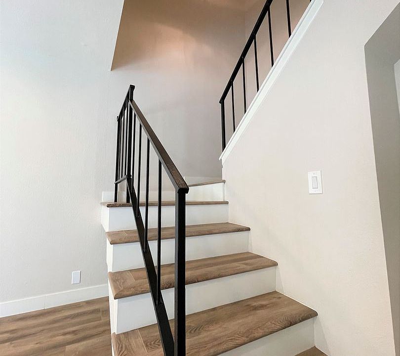1st image of 2847 Harbor Blvd