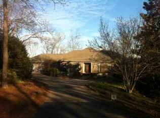949 E Lake Dr, Gainesville, GA 30506