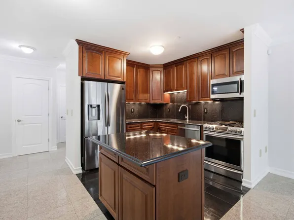 23 East 128th Street image 1 of 28