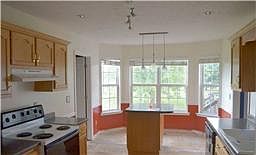 3rd image of 124 Stockton Dr
