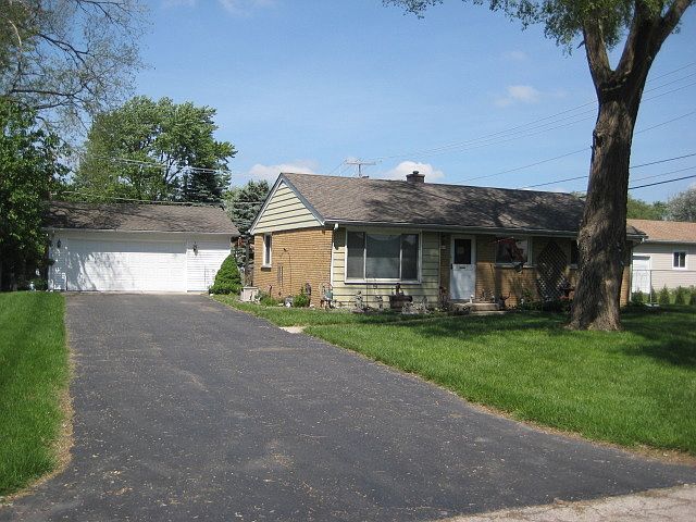 1st image of 8114 S 83rd Ave