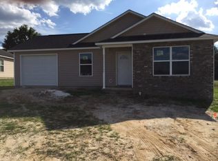 102 Lauren Ln, Thomasville, GA 31792