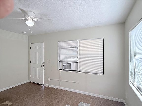 4th image of 2404 10th St W #1