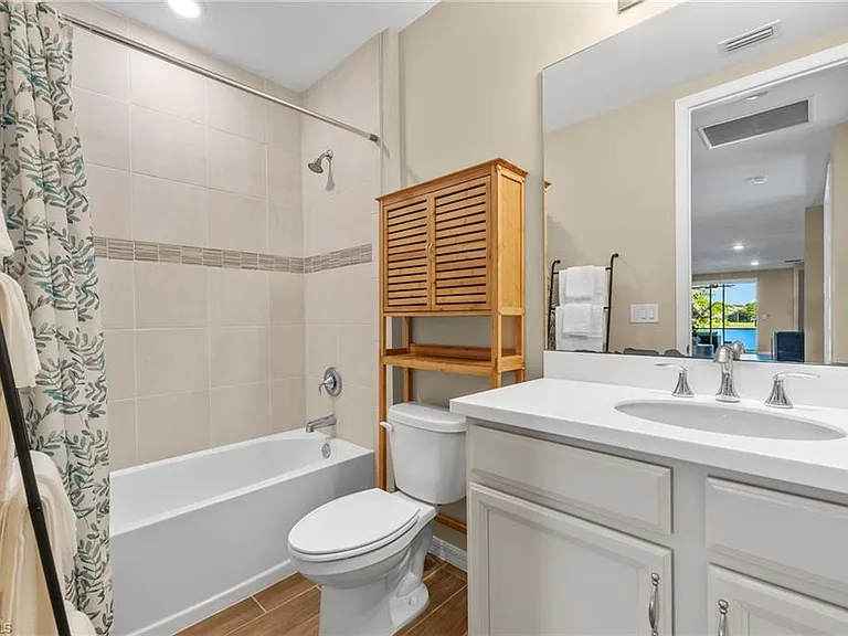 14644 Edgewater Cir — Photo 20