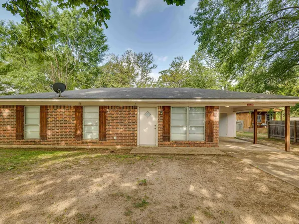 10659 Oak Dr, Bastrop, LA 71220