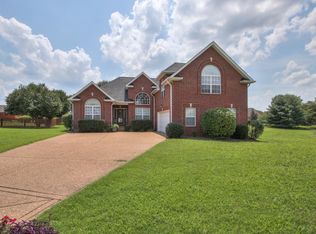 1013 Rhett Pl, Lebanon, TN 37087