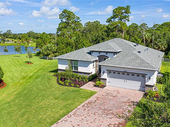 3rd image of 6001 Sequoia Cir