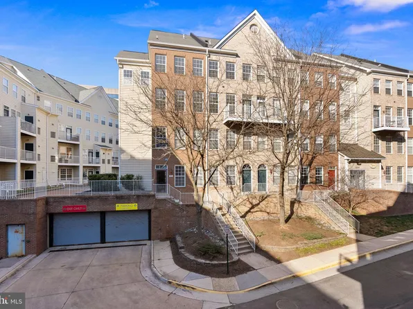 2664 Manhattan Pl Suite 301, Vienna, VA 22180