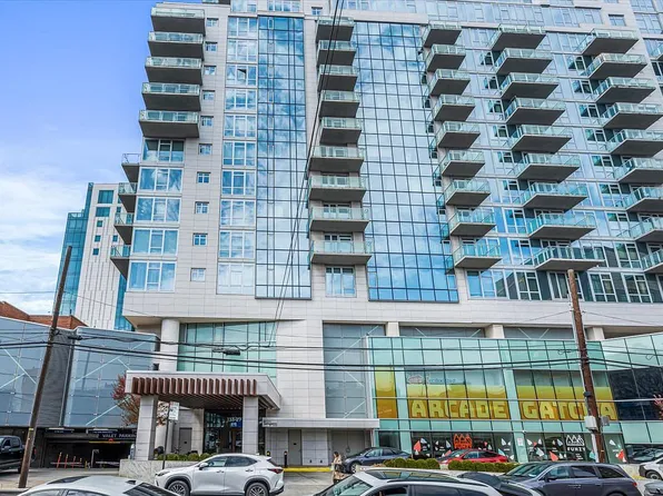 133-36 37th Ave #11H1, Flushing, NY 11354